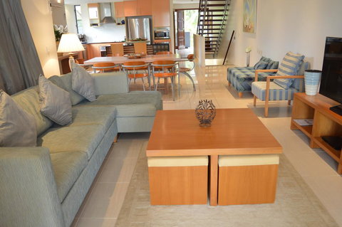 Beach House Apartment 1 - Kalgoorlie Accommodation 2