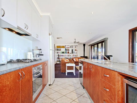 Beach House At Moana - Kalgoorlie Accommodation 2