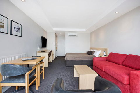 Richmond Henty Hotel - Kalgoorlie Accommodation 3