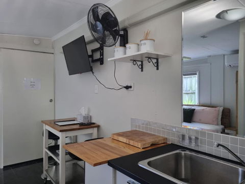 Redcliffe Homestay - Kalgoorlie Accommodation 3