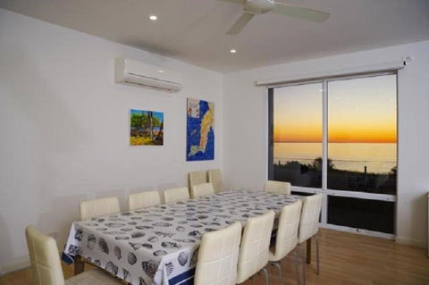 Relax At 36 - Kalgoorlie Accommodation 3