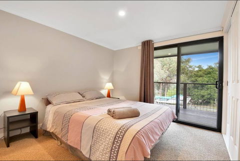 Relax At Goughs Bay - Kalgoorlie Accommodation 1