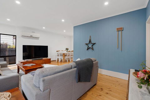 Relaxed Family Beach House - No Linen Included - Kalgoorlie Accommodation 3