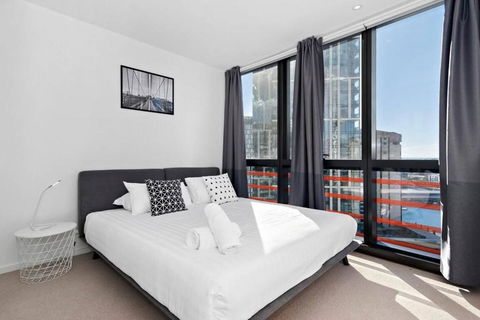 Resort-style Docklands Riverview Stay With Parking - Kalgoorlie Accommodation 1