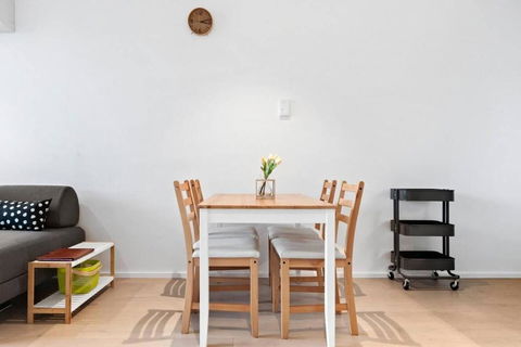 Resort-style Docklands Riverview Stay With Parking - Kalgoorlie Accommodation 3