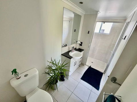 Resort Style Holiday Unit - Kalgoorlie Accommodation 2