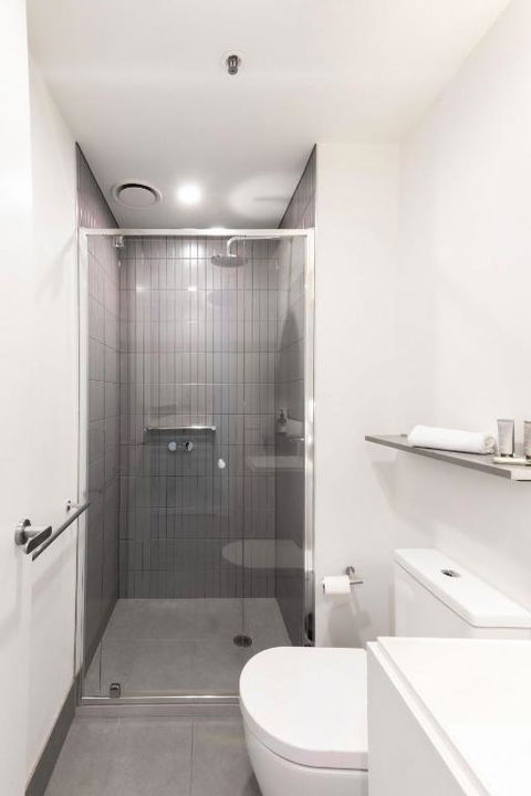 Resort Style Living 2 Bed Apt With Pool BBQ - Kalgoorlie Accommodation 2