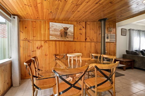 Rest & Relaxation - Kalgoorlie Accommodation 3