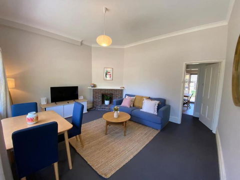 Retro Apt 6 Mins To Victoria Quay - Kalgoorlie Accommodation 0