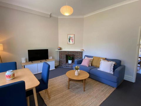 Retro Apt 6 Mins To Victoria Quay - Kalgoorlie Accommodation 3