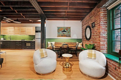 Retro Meets Industrial At Heritage Bond Store - Kalgoorlie Accommodation 1
