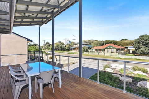 Riversea Goolwa Beach House - Kalgoorlie Accommodation 0