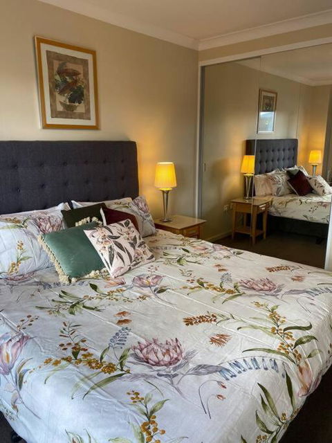 RIVERSIDE CITY VIEW PARKING NETFLIX WIFI WINE FREE - Kalgoorlie Accommodation 1