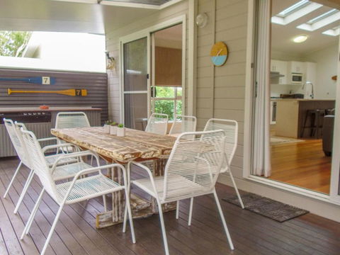 Riverside Retreat - Kalgoorlie Accommodation 1