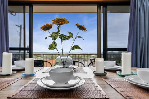 Riverview Holiday Villa - Kalgoorlie Accommodation 0