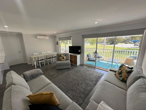 Riverview - South Yunderup - Kalgoorlie Accommodation 0