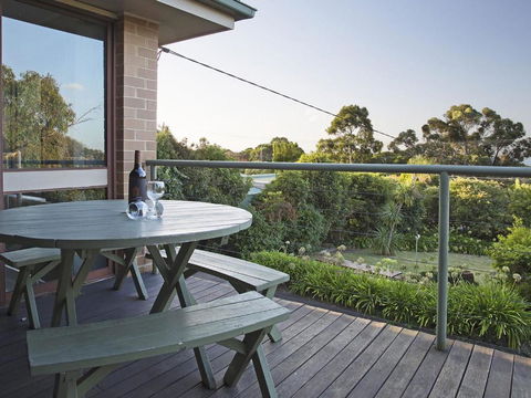 Roanjoka Dromana - Kalgoorlie Accommodation 0