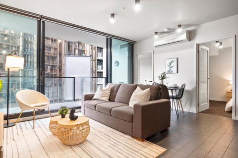 Rooftop Pool 2BR Apt At Marvel Stadium With Free Parking - Kalgoorlie Accommodation 0