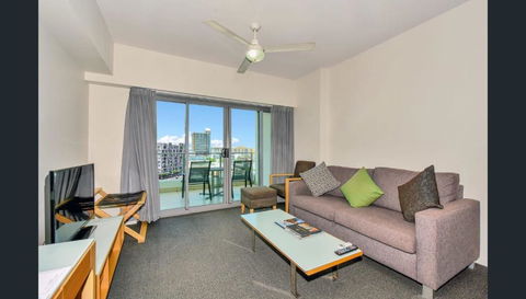Room With Kitchen At Pandanus - Kalgoorlie Accommodation 3