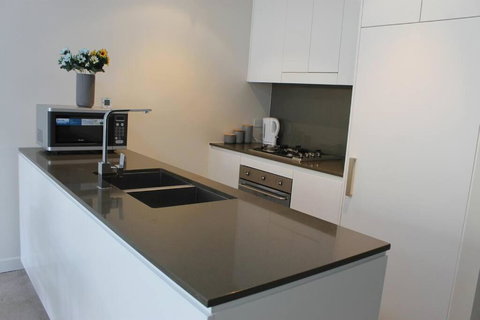 Roomy One Bedroom Plus Extra Bed - Kalgoorlie Accommodation 2