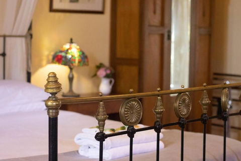Rose Petal Cottage - Kalgoorlie Accommodation 3