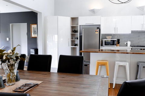 Rosella - Kalgoorlie Accommodation 2