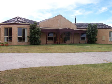 Roshnier Apartment - Kalgoorlie Accommodation 0