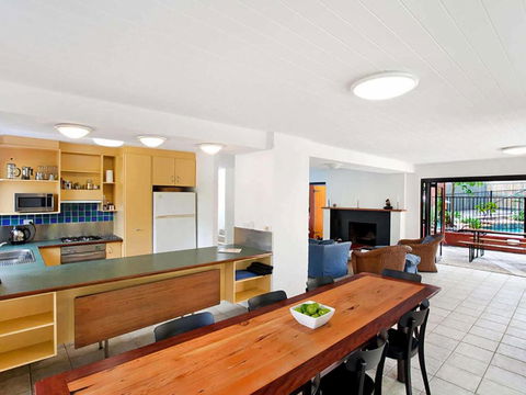 Ross Cres Spacious Private Beach House - Kalgoorlie Accommodation 3
