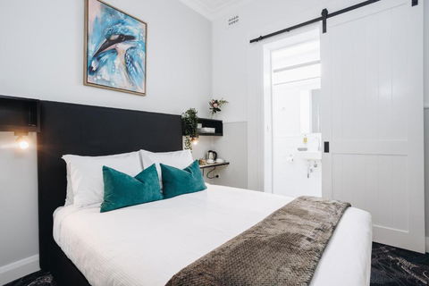 Royal Hotel Wyong - Kalgoorlie Accommodation 0