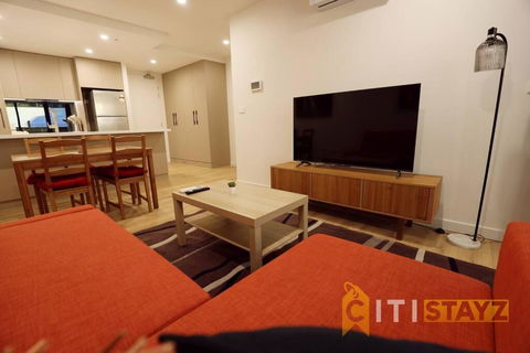 Ruby Red, 1Bd 1Bth Apt - Woden CBD - Kalgoorlie Accommodation 3
