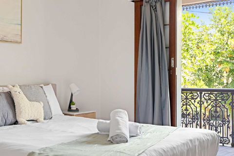 Rustic Queen Room In Glebe - Next To USYD - Shared Bathroom - Kalgoorlie Accommodation 1