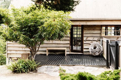 SABI Award Winning Designer Cabin - Kalgoorlie Accommodation 3