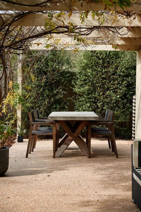 Salt Air Hideaway With Lush Backyard - Kalgoorlie Accommodation 1