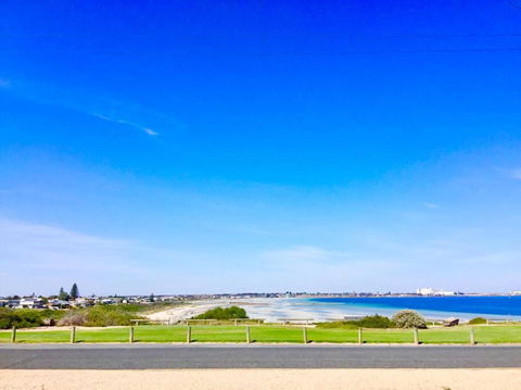 SALT @ North Beach WALLAROO (absolute Beachfront) - Kalgoorlie Accommodation 0