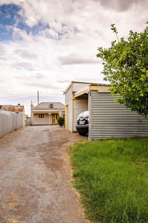 SaltBush Cottage - Kalgoorlie Accommodation 0