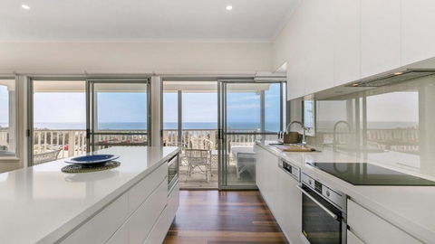 Salty Air Beachside Cottage At Killcare - Kalgoorlie Accommodation 3