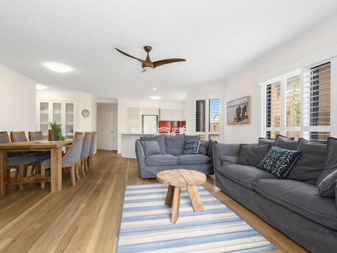 Salty Kisses On Marine Parade - Kalgoorlie Accommodation 3