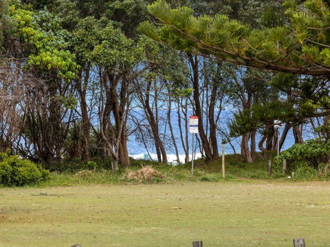 Salty Kisses On Marine Parade - Kalgoorlie Accommodation 1