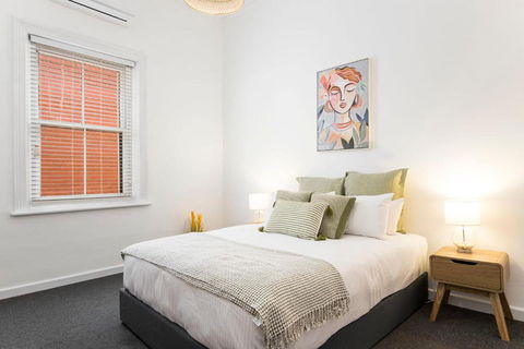 Salty Pines - 3BR House Glenelg South - Kalgoorlie Accommodation 2