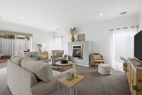 Salty Sage Beach House - Kalgoorlie Accommodation 0