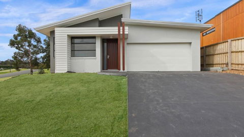 Sams House - Kalgoorlie Accommodation 0