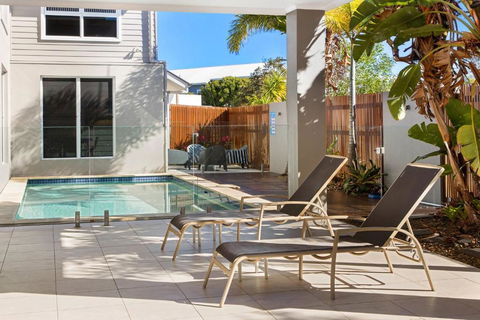 Sand And Sea Beach House - Kalgoorlie Accommodation 0