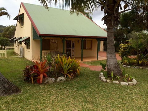 Sand Piper Cottage Rainbow Beach - Kalgoorlie Accommodation 0
