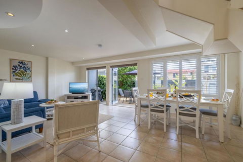 Sandcastles 4 -8 Ala Moana Way - Kalgoorlie Accommodation 1