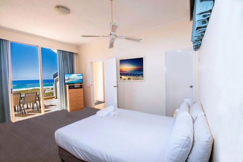 Sandcastles On Currumbin Beach - Kalgoorlie Accommodation 3