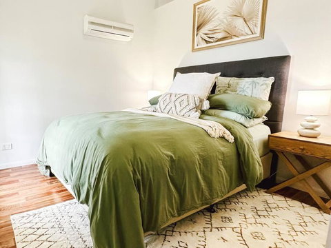 Sandhaven Bungalow - Kalgoorlie Accommodation 3