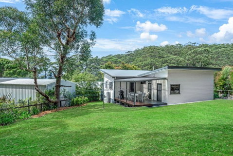 Sandlines At Hyams Beach - Kalgoorlie Accommodation 2