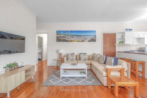 Sandlines At Hyams Beach - Kalgoorlie Accommodation 0