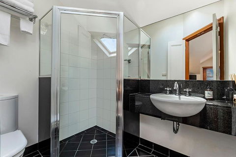 Sandstone Suites - In The Heart Of Port Fairy - Kalgoorlie Accommodation 3