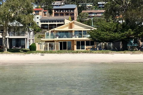 Sandy Beach House Corlette Unit 1 Waterfront WI-FI Aircon - Kalgoorlie Accommodation 0